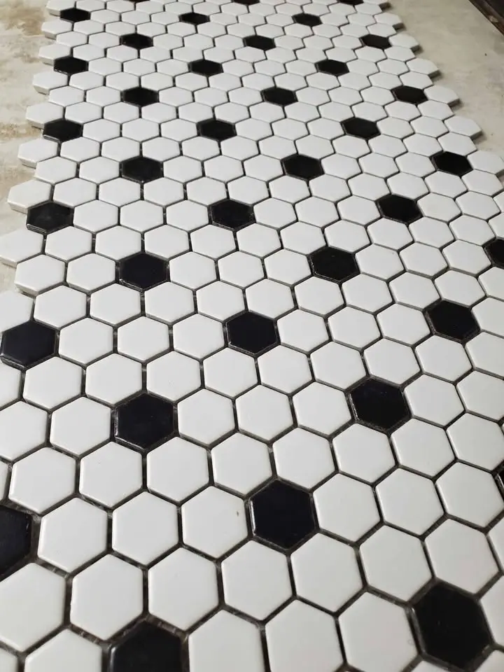 1 inch Black and White Hex Mosaic, photo 3
