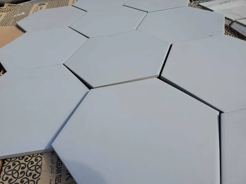 9 x 10 Gray Hexagon Porcelain Tile, photo 2